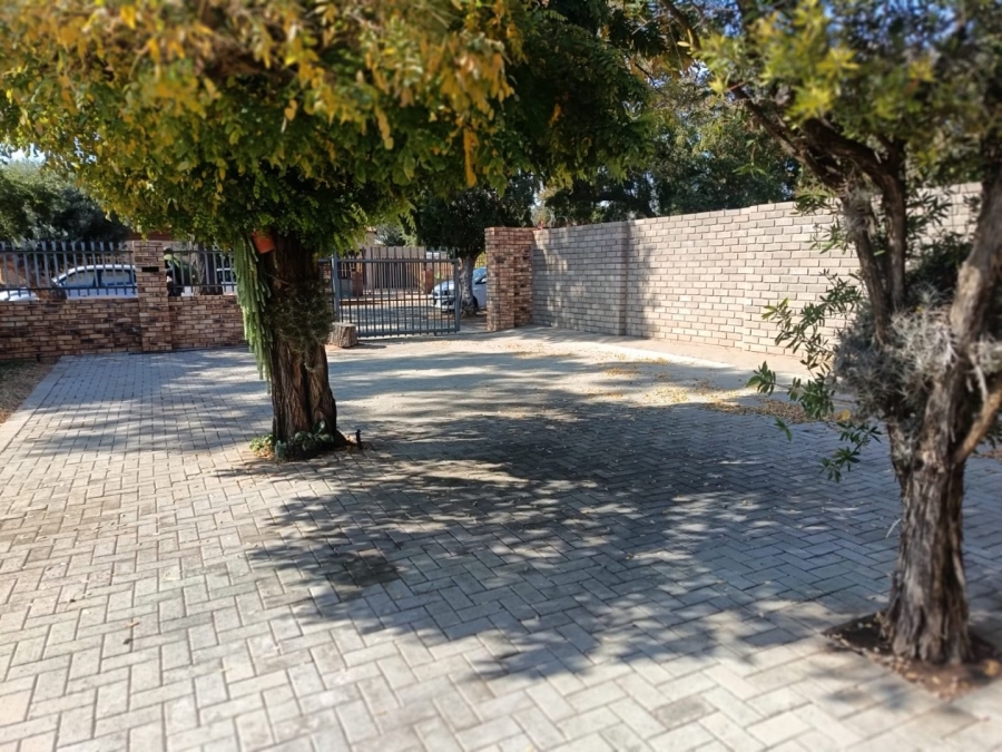 3 Bedroom Property for Sale in Verwoerdpark Northern Cape